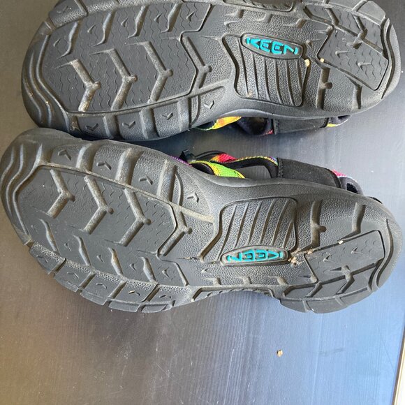 Keen Rainbow Tie Dye Sandals - Picture 5 of 6